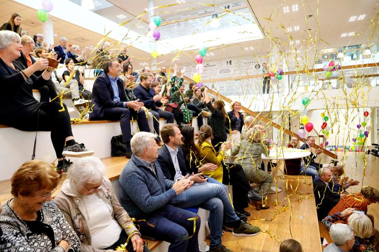 Bibliotheek Hoogezand Wint Verkiezing Beste Bibliotheek Van Nederland ...